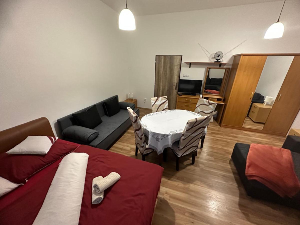Sonja Holiday Home Острава Екстериор снимка